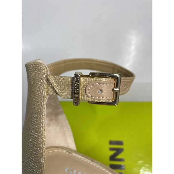 ((NEW)) Gianni Bini "Joenahtwo" Natural Straw Summer Beach Heels Size 6M Fruit - Picture 7 of 10